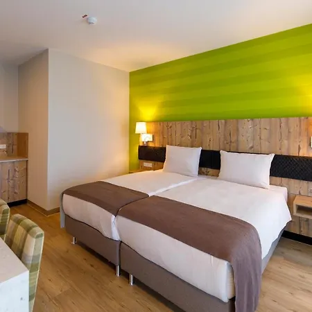 Kedi Hotel