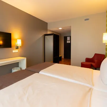 Kedi بابينبورغ